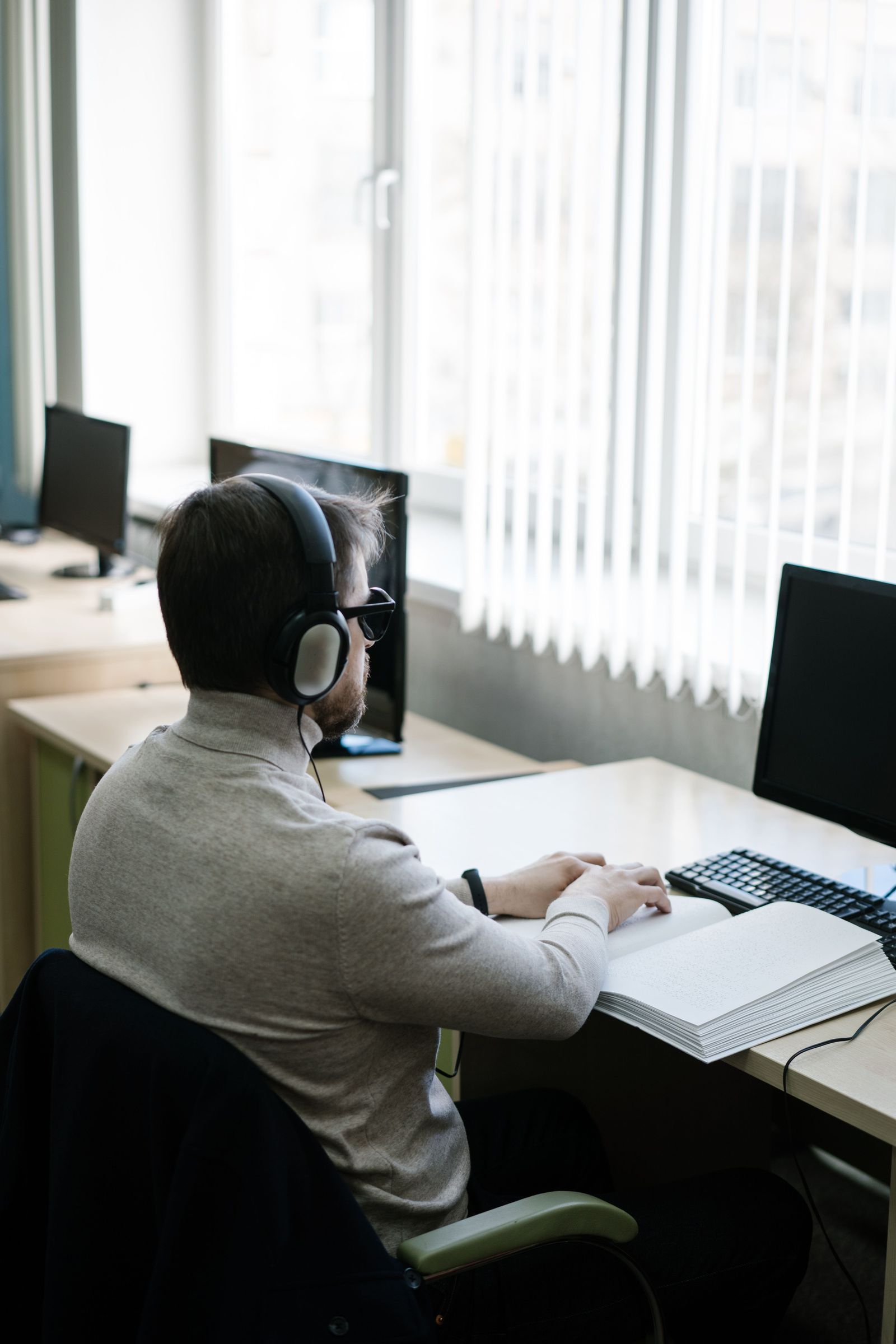 Une collaboration professionnelle dans un lieu de travail inclusif